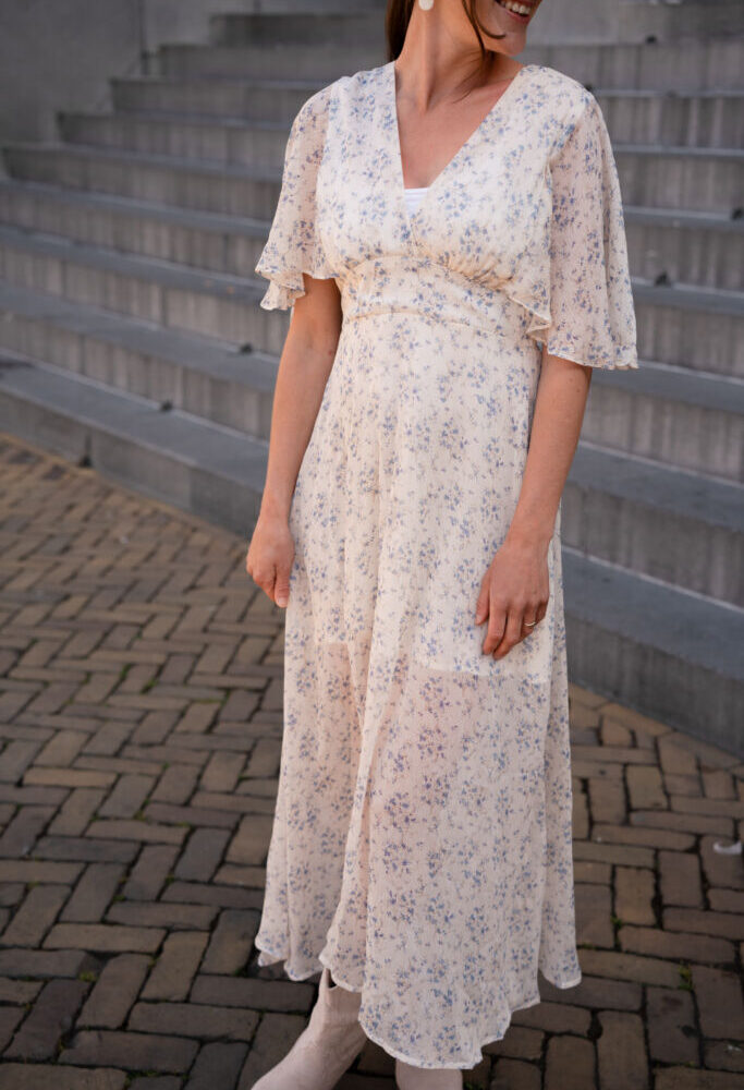 ella dress chic flower creme blue