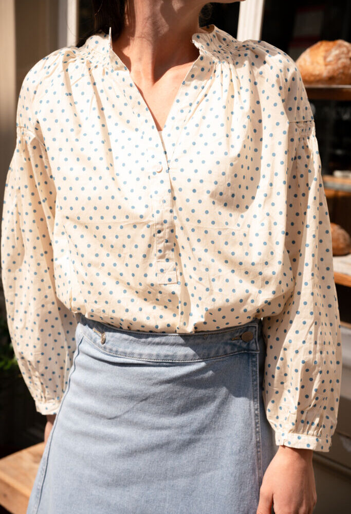 Lili dotted blouse blue