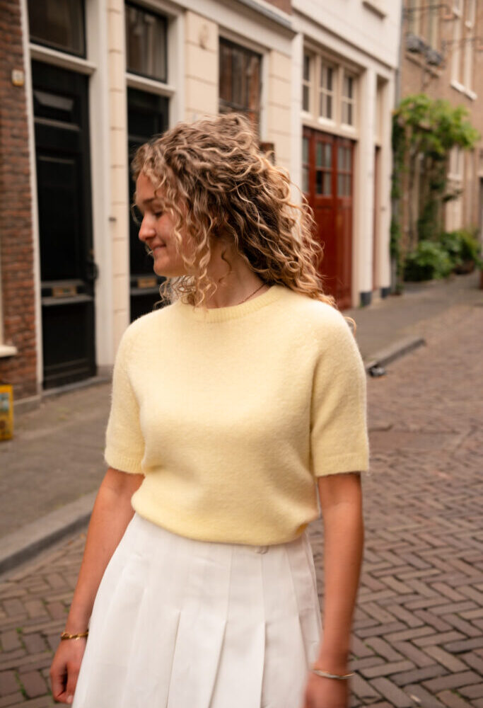 basic knit short sleeve Carla yellow