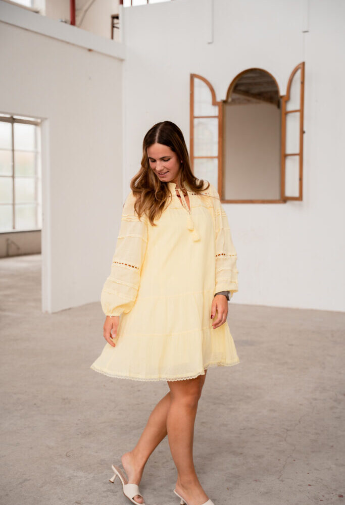 Lots dress live yellow