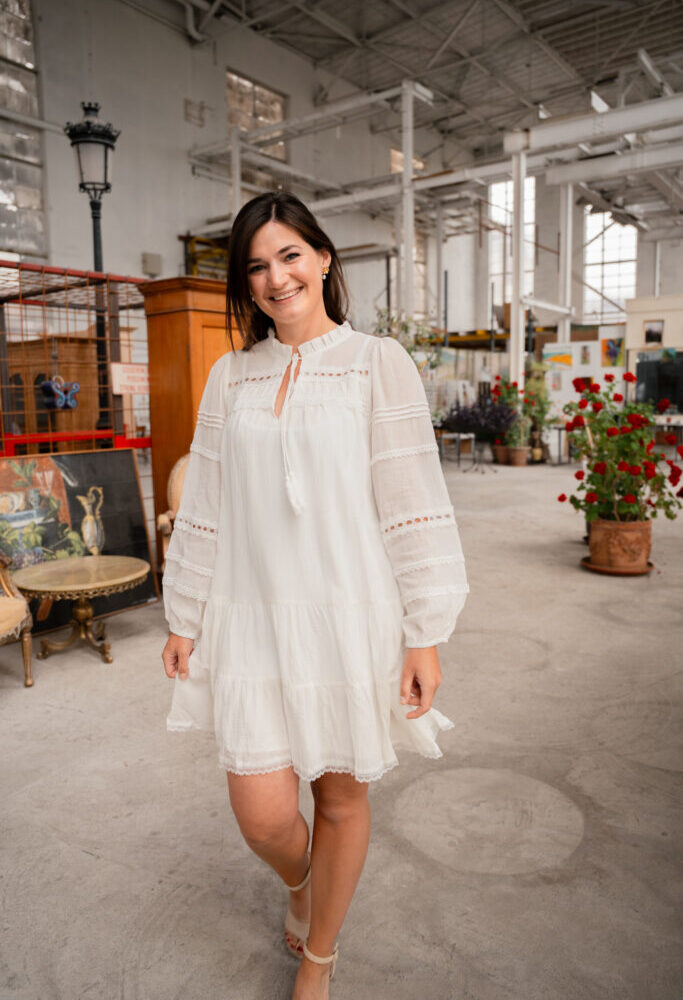 Lots dress live white