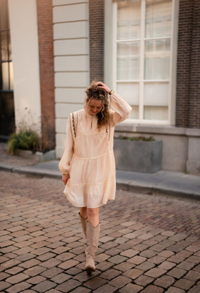 atelier dress 787 lola beige