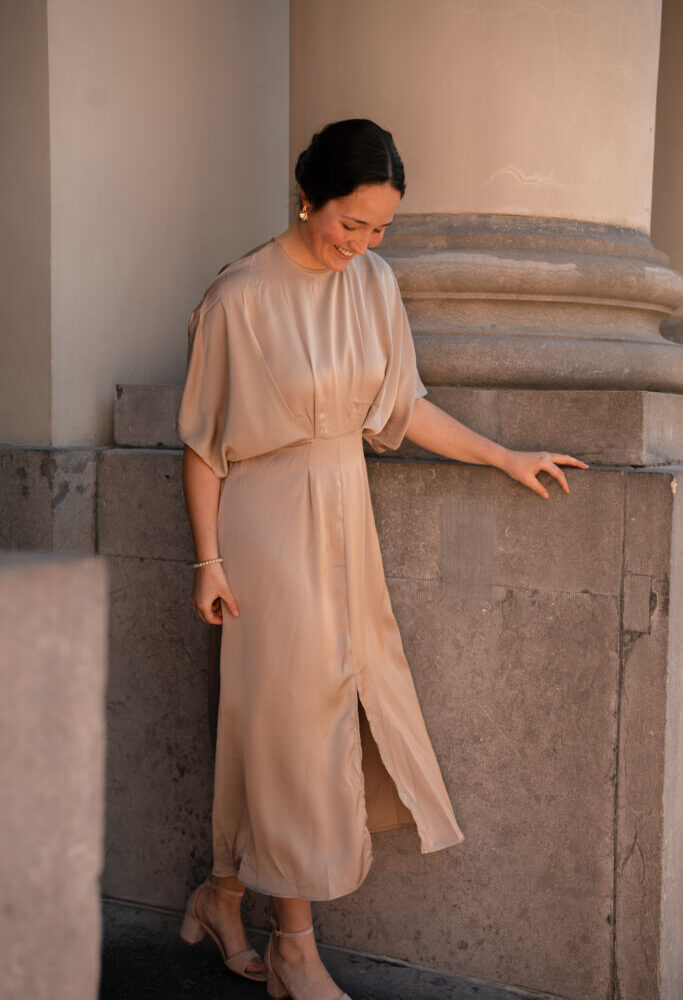 Azzurro 95225 dress satin ella beige