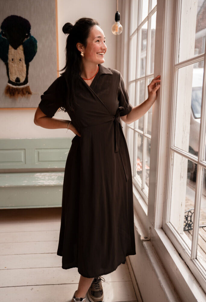2732-6 wrap dress leonie brown