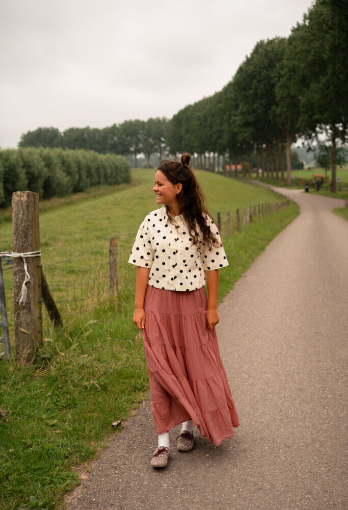 old pink skirt vic