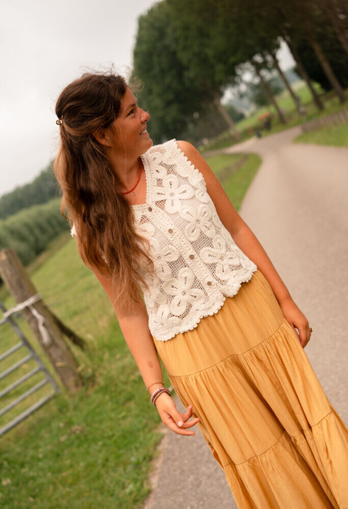 2610 crochet gilet beige