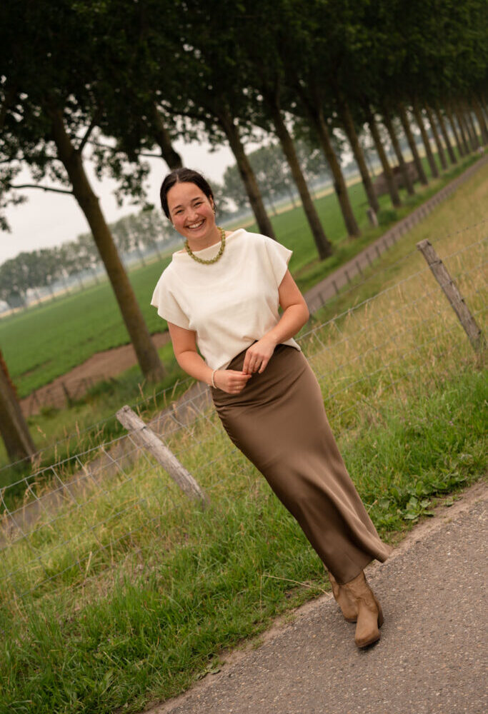23960 satin skirt merel brown
