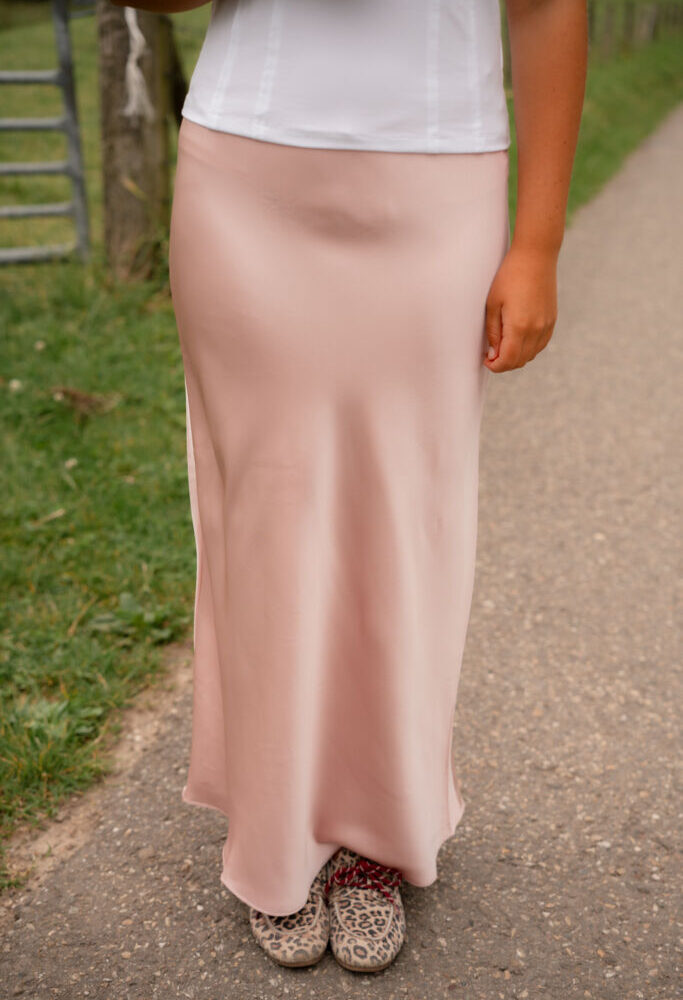 23960 satin skirt merel old rose