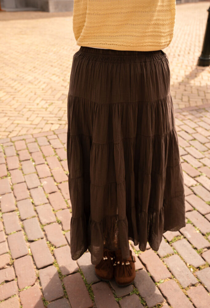 brown skirt vic boe