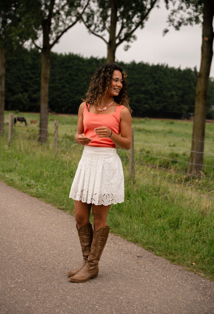 5611 off white short skirt zara