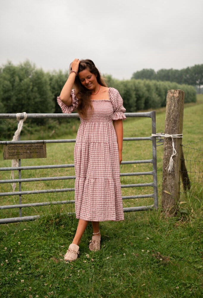 saar dress blocked rouge
